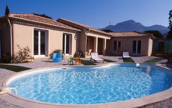 VILLA ALIVU - sleeps 8 - Calvi