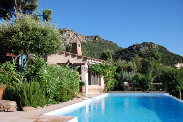 VILLA NATHALIE - sleeps 10 to 12 - PORTO VECCHIO VILLA NATHALIE - sleeps 10 to 12 - PORTO VECCHIO